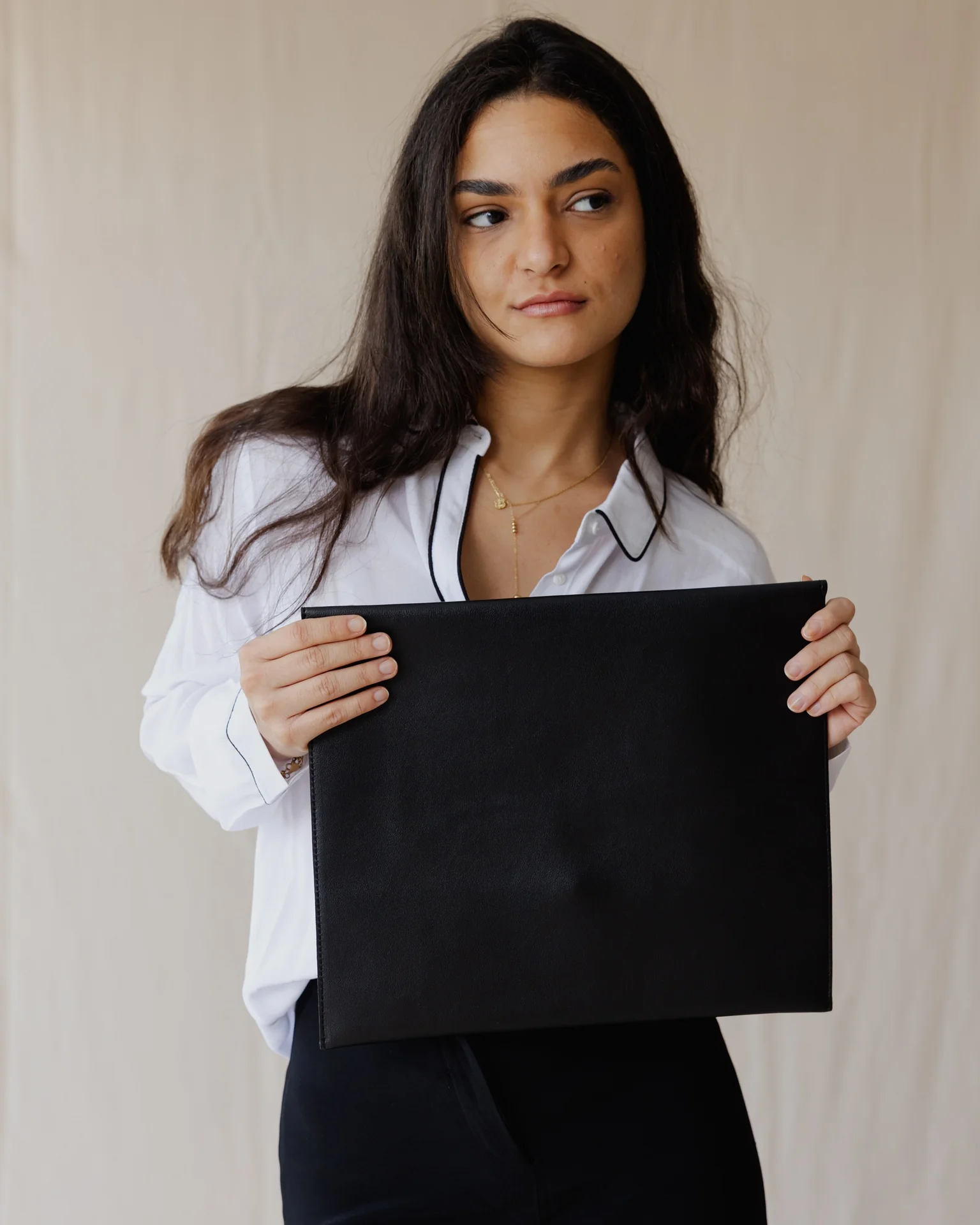 Secret Garden Laptop Sleeve Black - Image 2