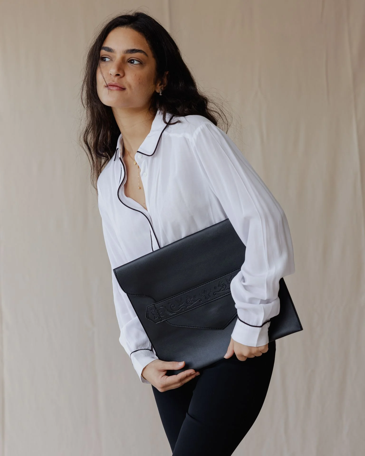 Secret Garden Laptop Sleeve Black - Image 3