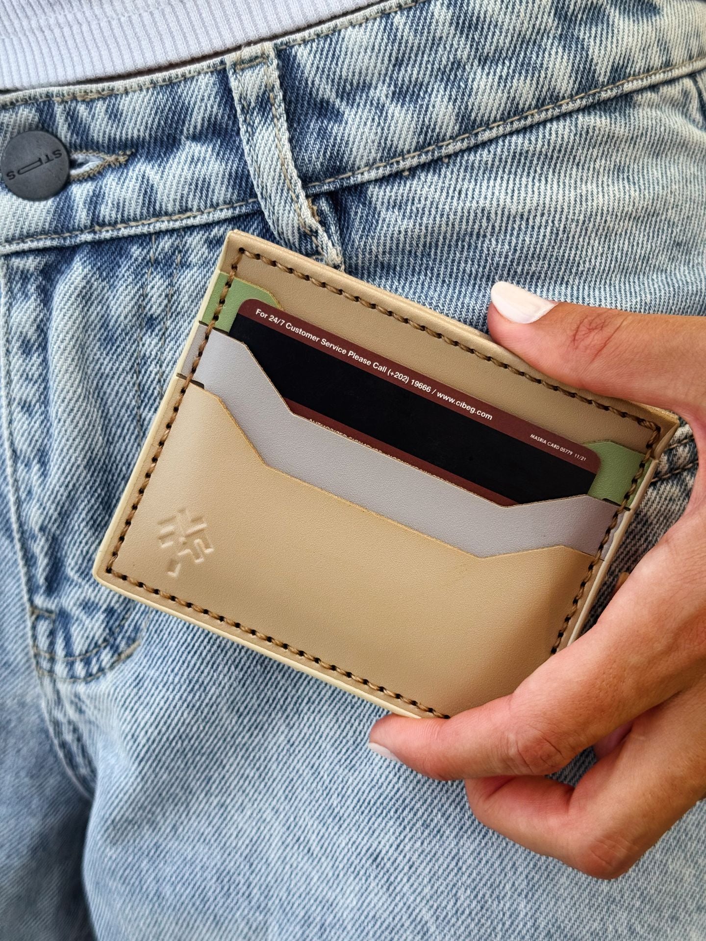 Serpent Card Holder in Cream - Image 2