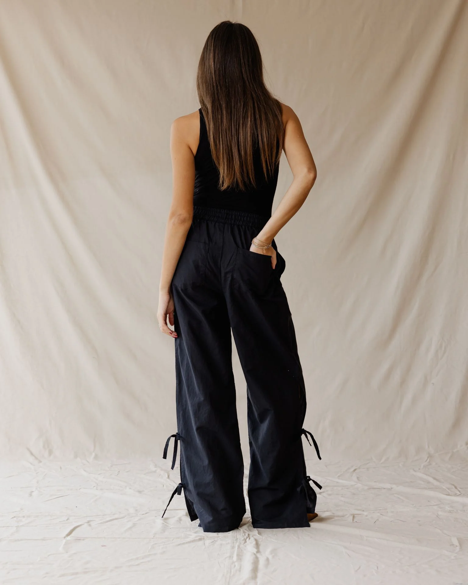 Side-tie Linen Black Pants - Image 4