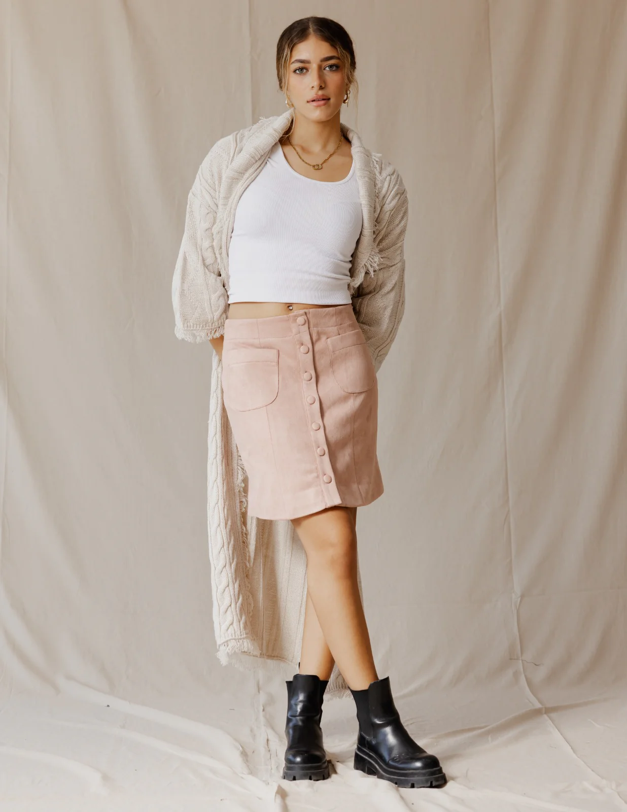 Suede Buttoned Mini Skirt Pink - Image 2