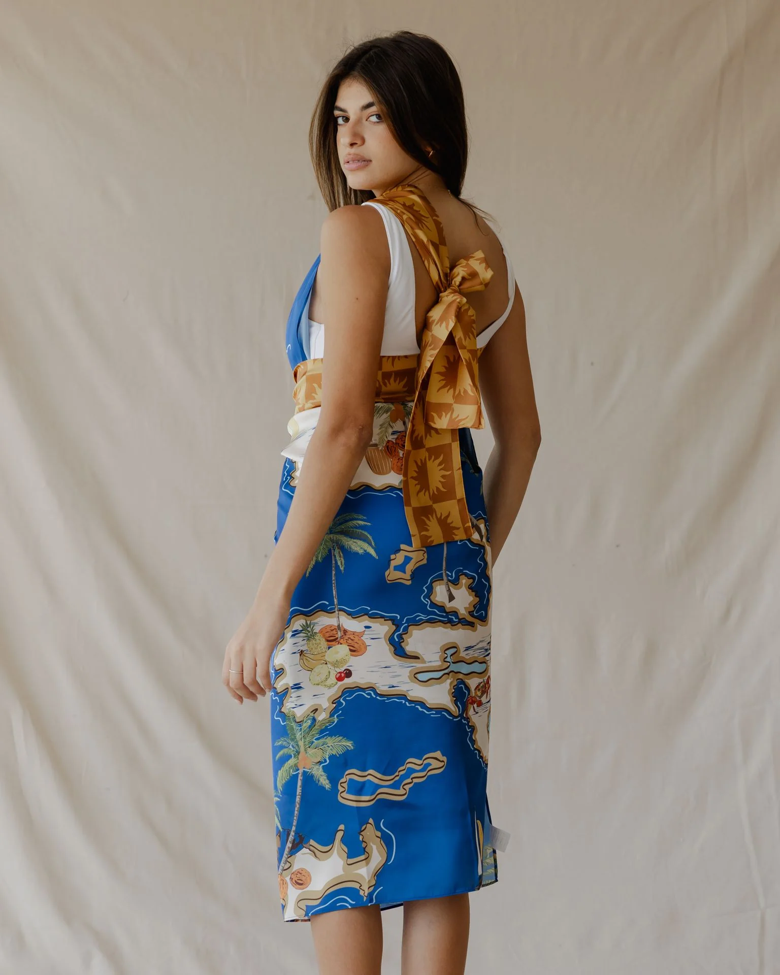 Sundunes Sarong - Image 2