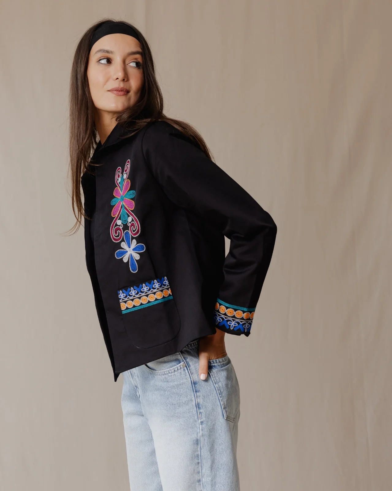 Suzani Jacket In Black - Image 4
