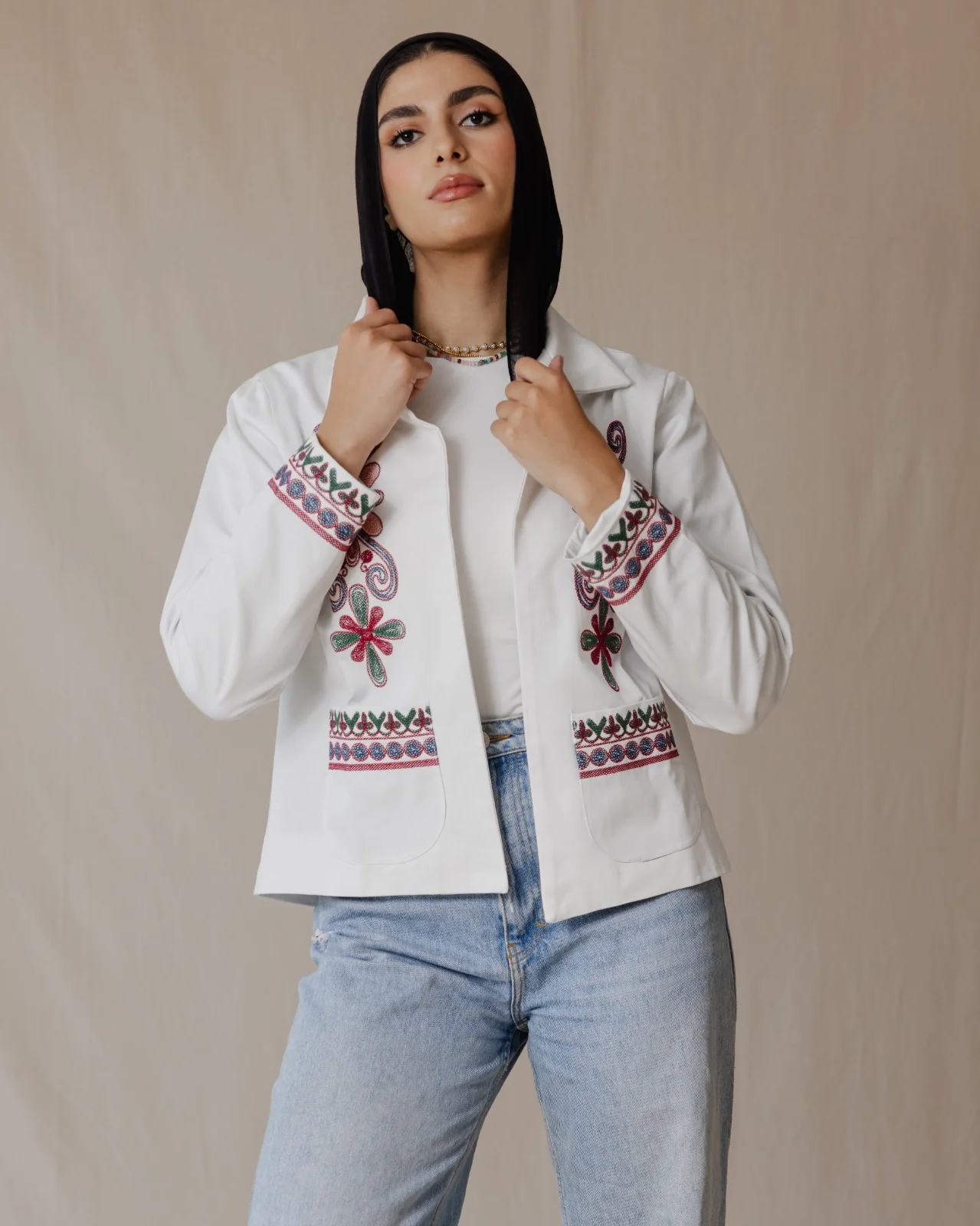 Suzani Jacket In White - Image 3