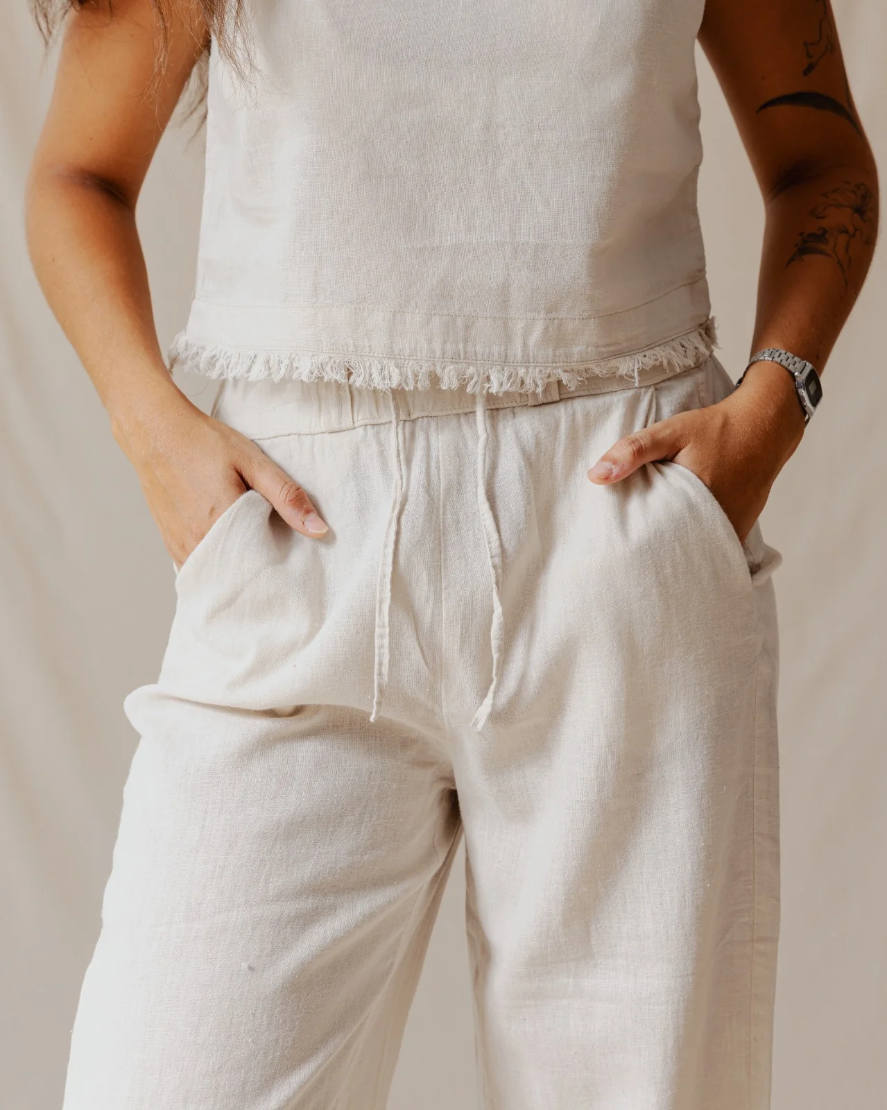 The Island Linen Set Beige - Image 2