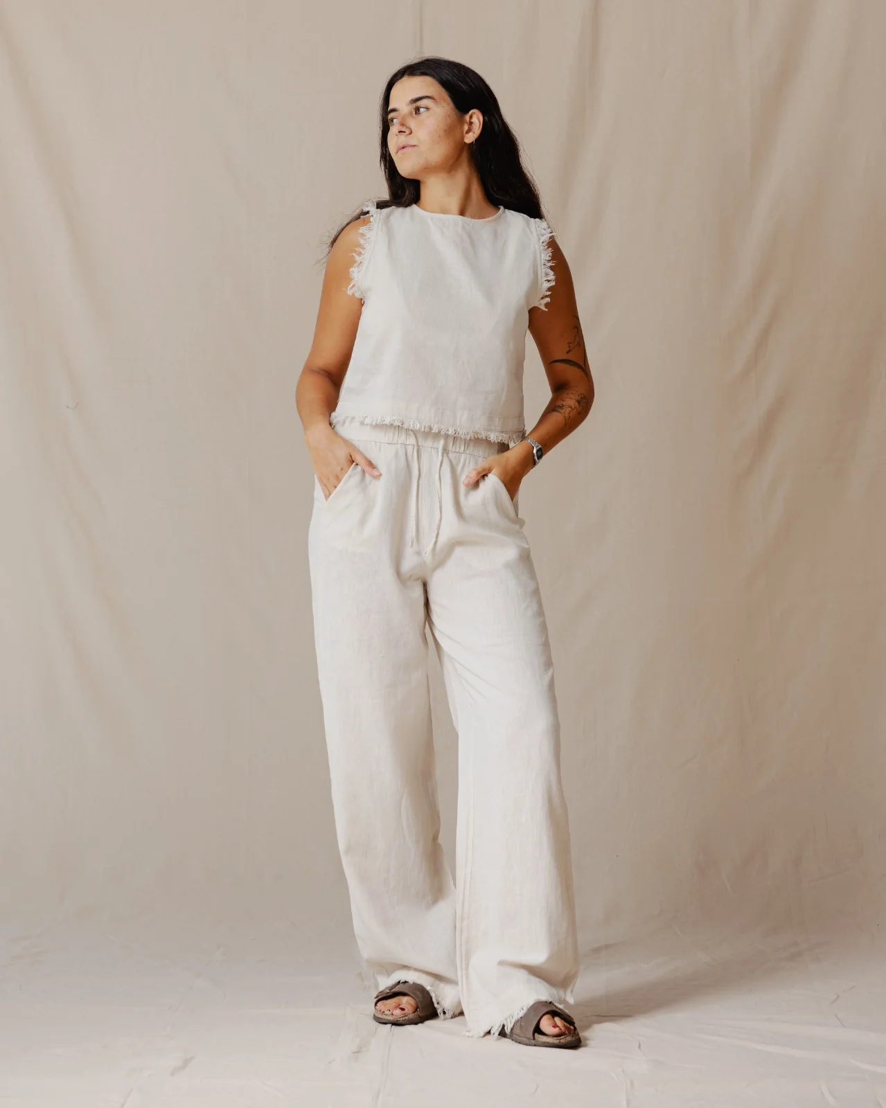 The Island Linen Set Beige - Image 6