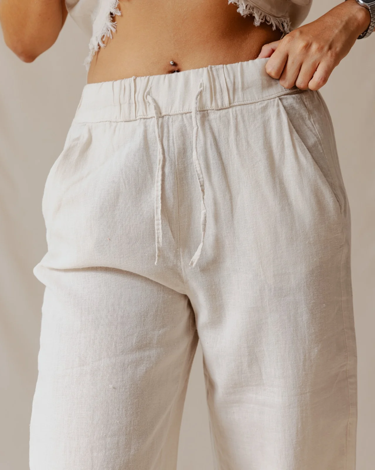 The Island Linen Set Beige - Image 7