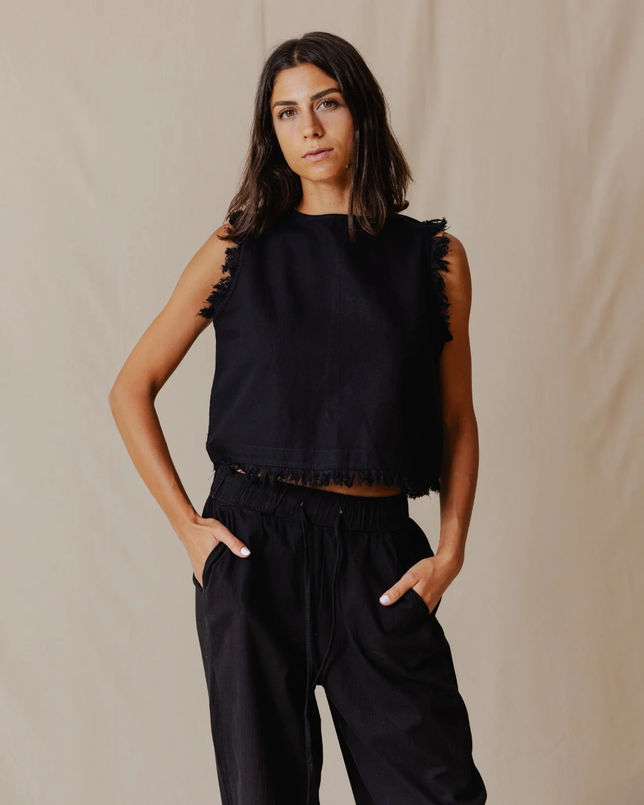 The Island Linen Set Black - Image 4
