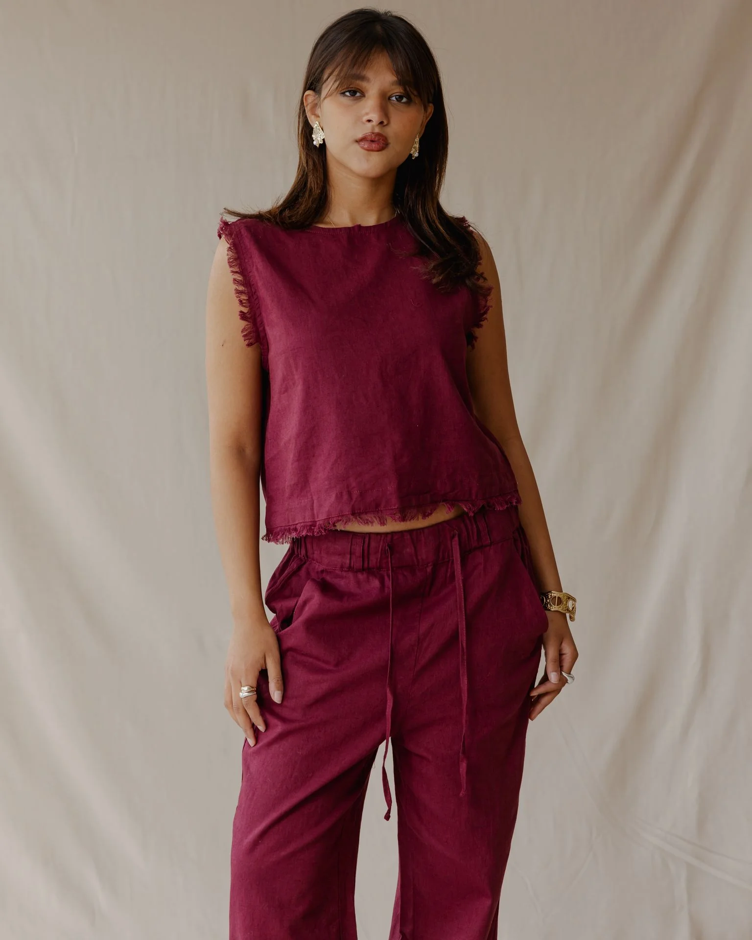 The Island Linen Set Burgundy - Image 2