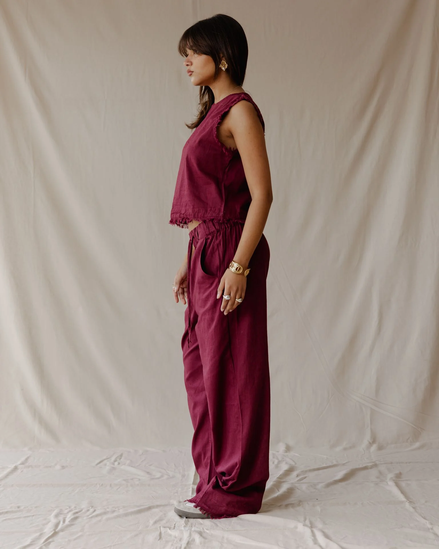 The Island Linen Set Burgundy - Image 3