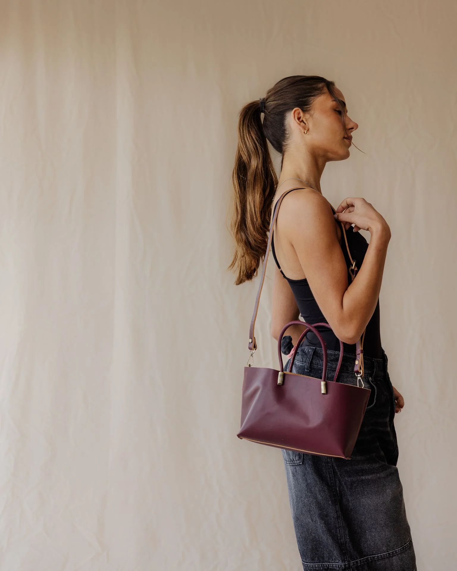 The Luce Genuine Bag In Burgundy - Image 5