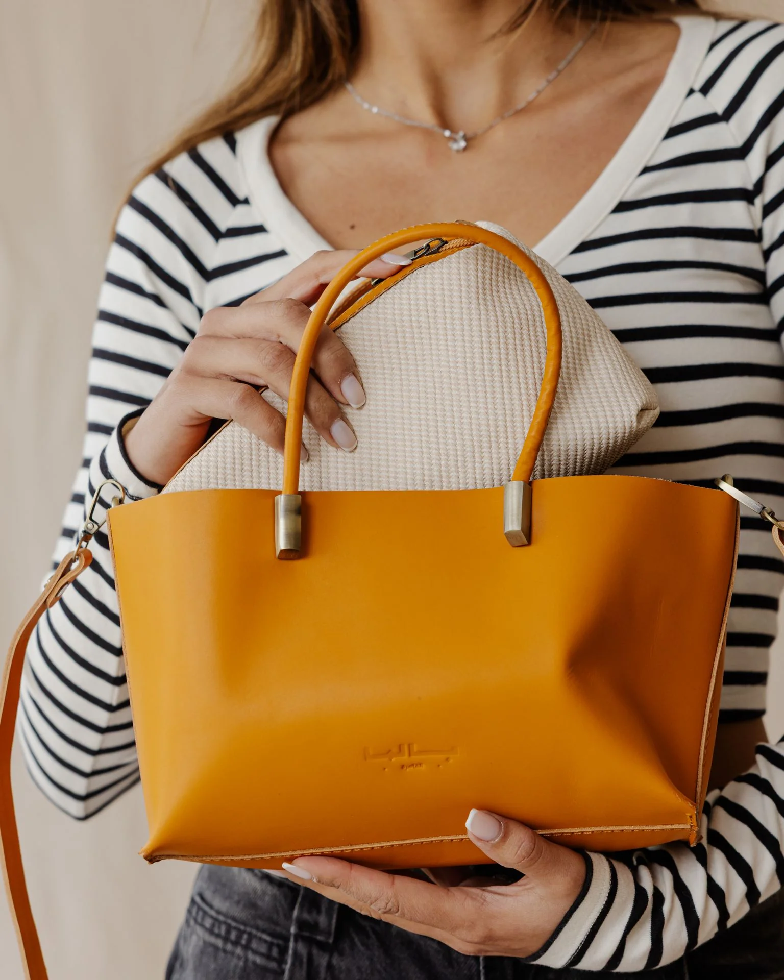 The Luce Genuine Bag In Tan - Image 5