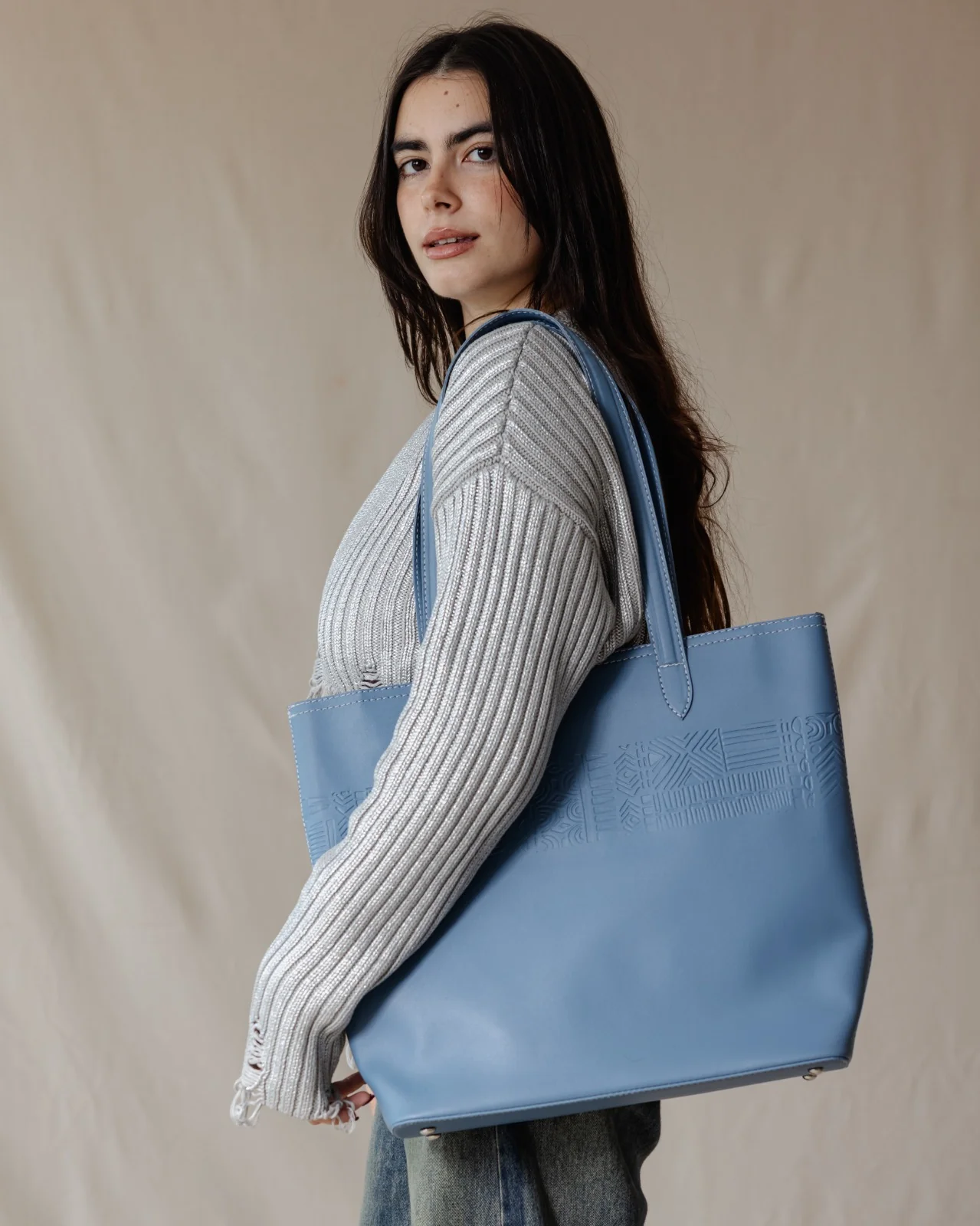 The Mayan Leather Tote Baby Blue - Image 4