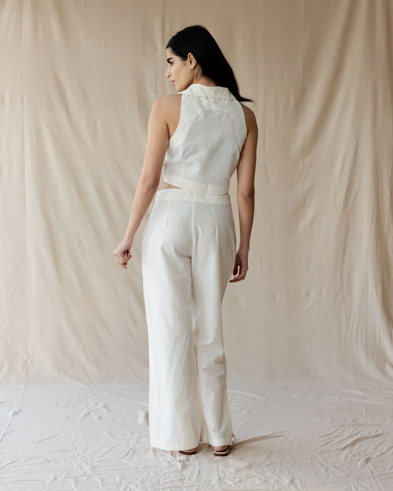 The Tailored Muse Off-White Set - Image 9