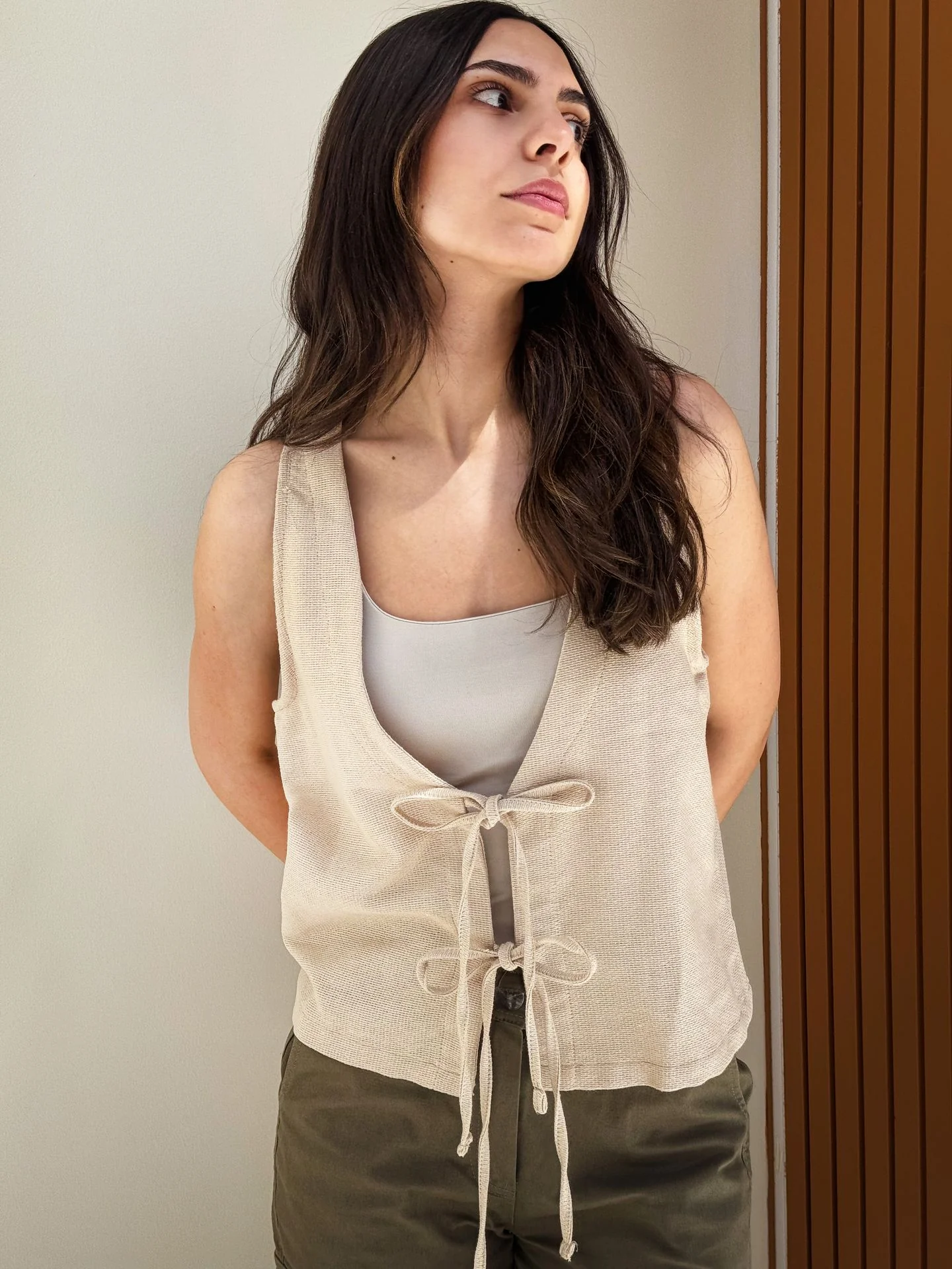 Tie Front Knitted Vest Beige - Image 8
