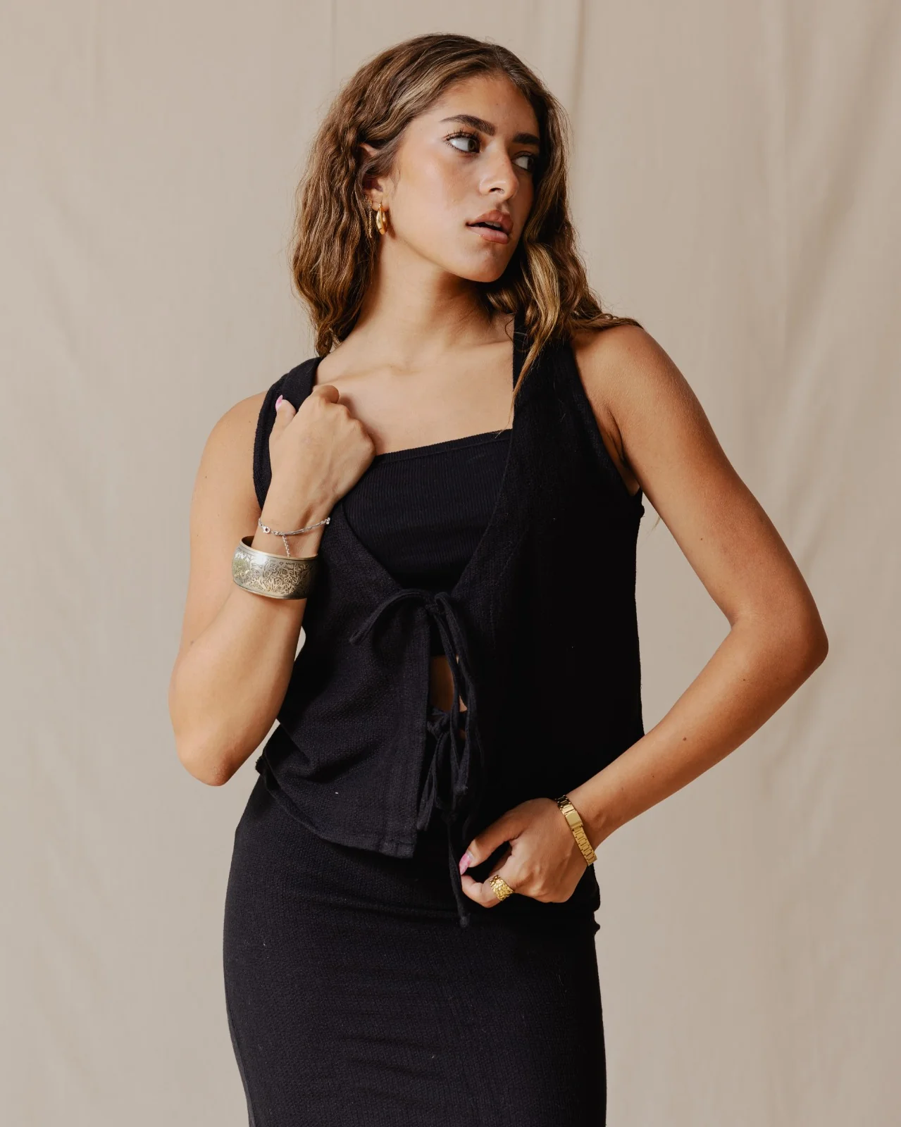 Tie Front Knitted Vest Black - Image 4