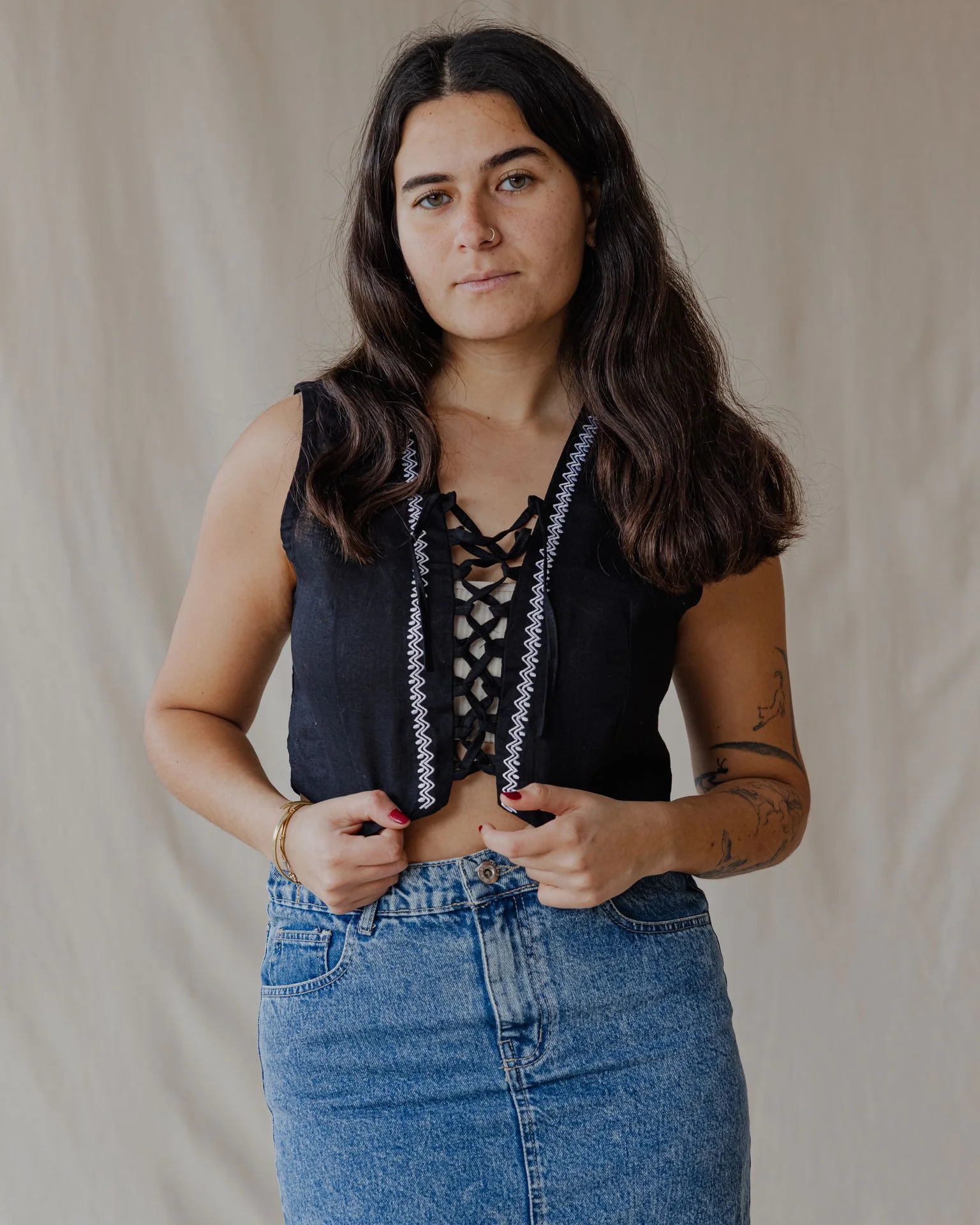 Twisted And Woven Vest Black - Image 2
