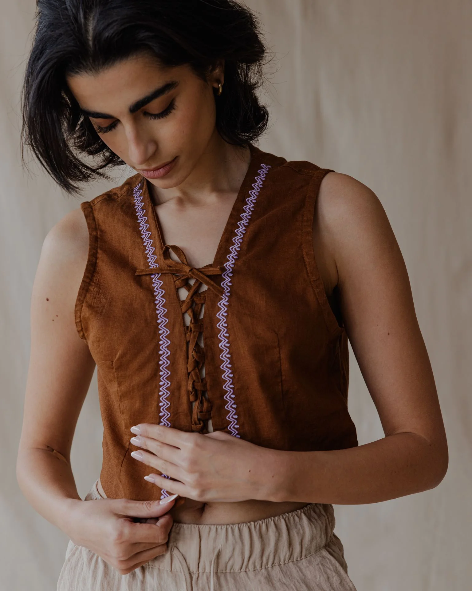 Twisted And Woven Vest Camel - Image 4