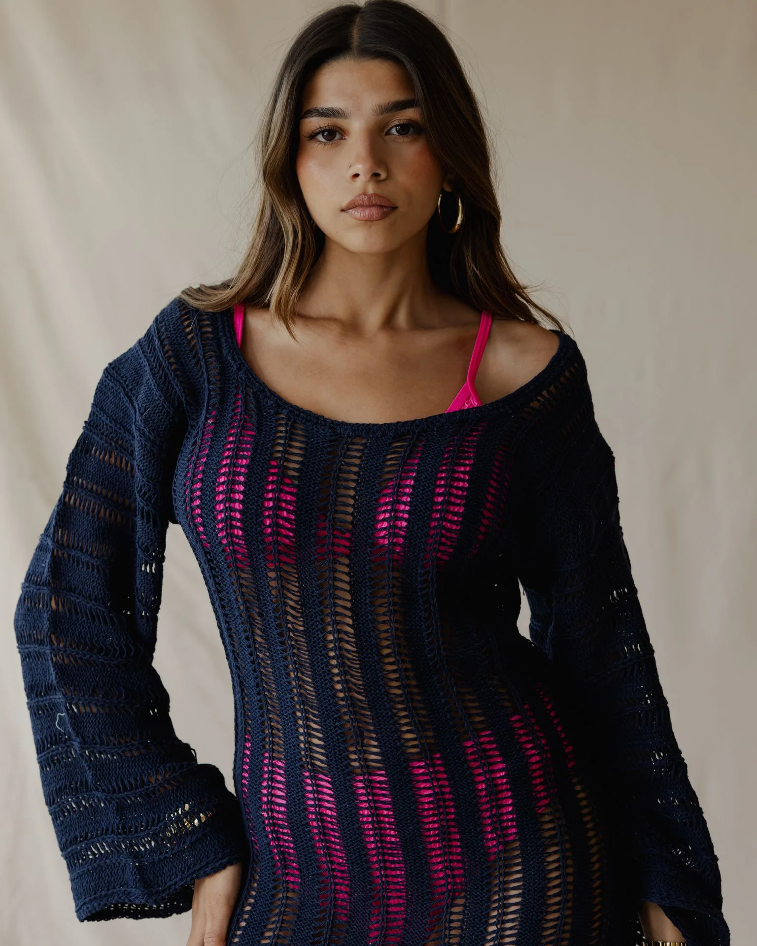 Waves & Weave Cover-Up Black - Image 4