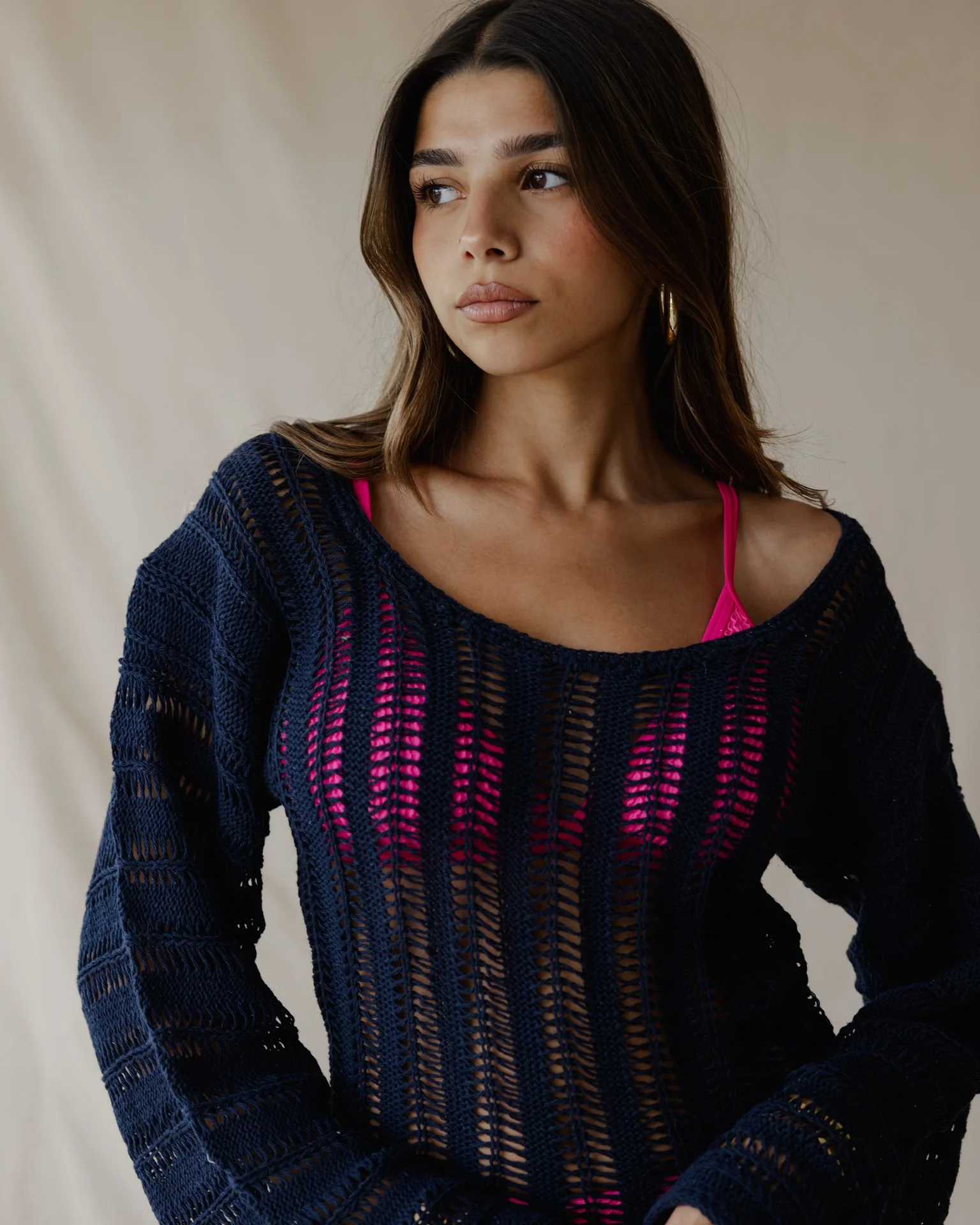 Waves & Weave Cover-Up Black - Image 5