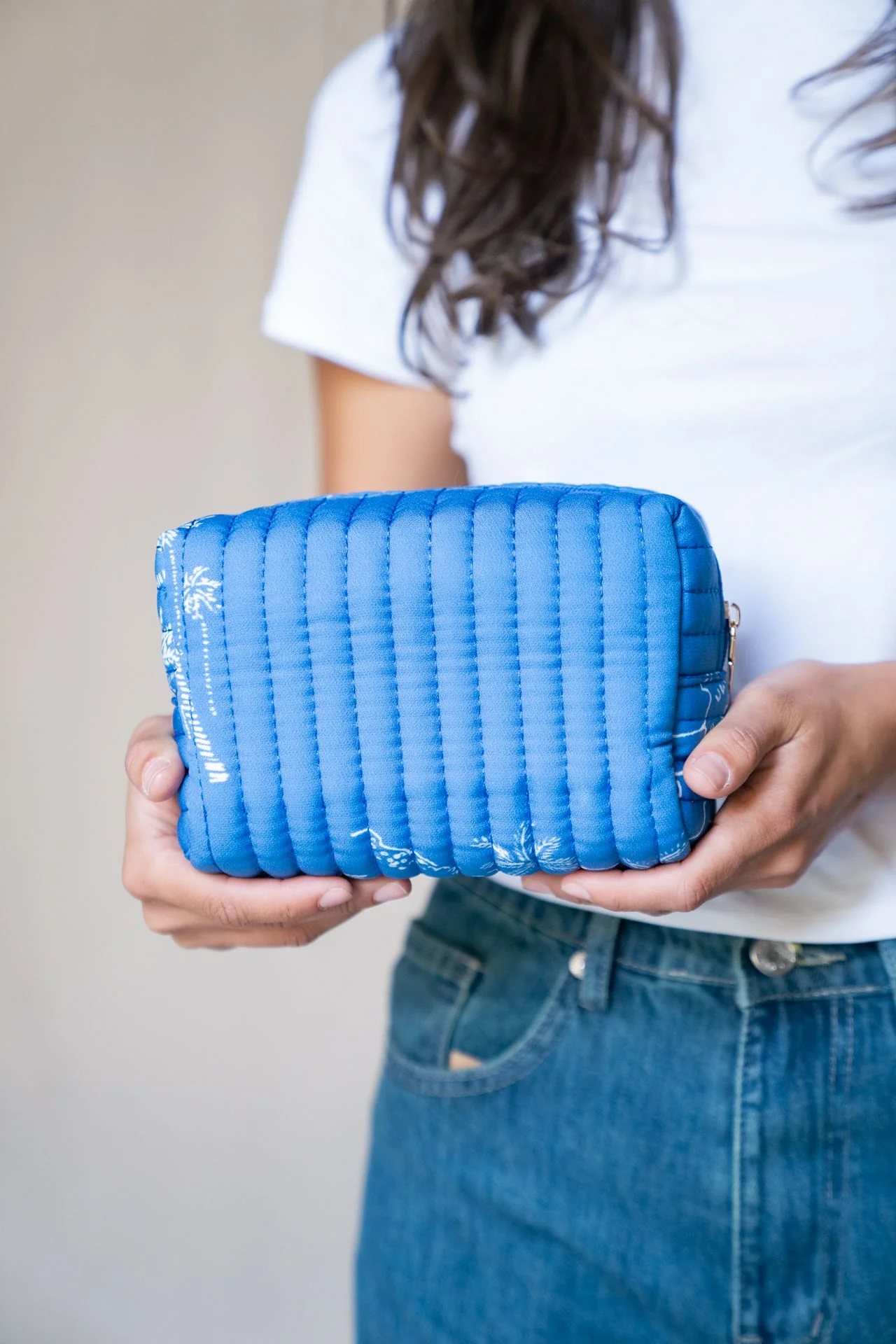 White Palms Makeup Bag - Image 3