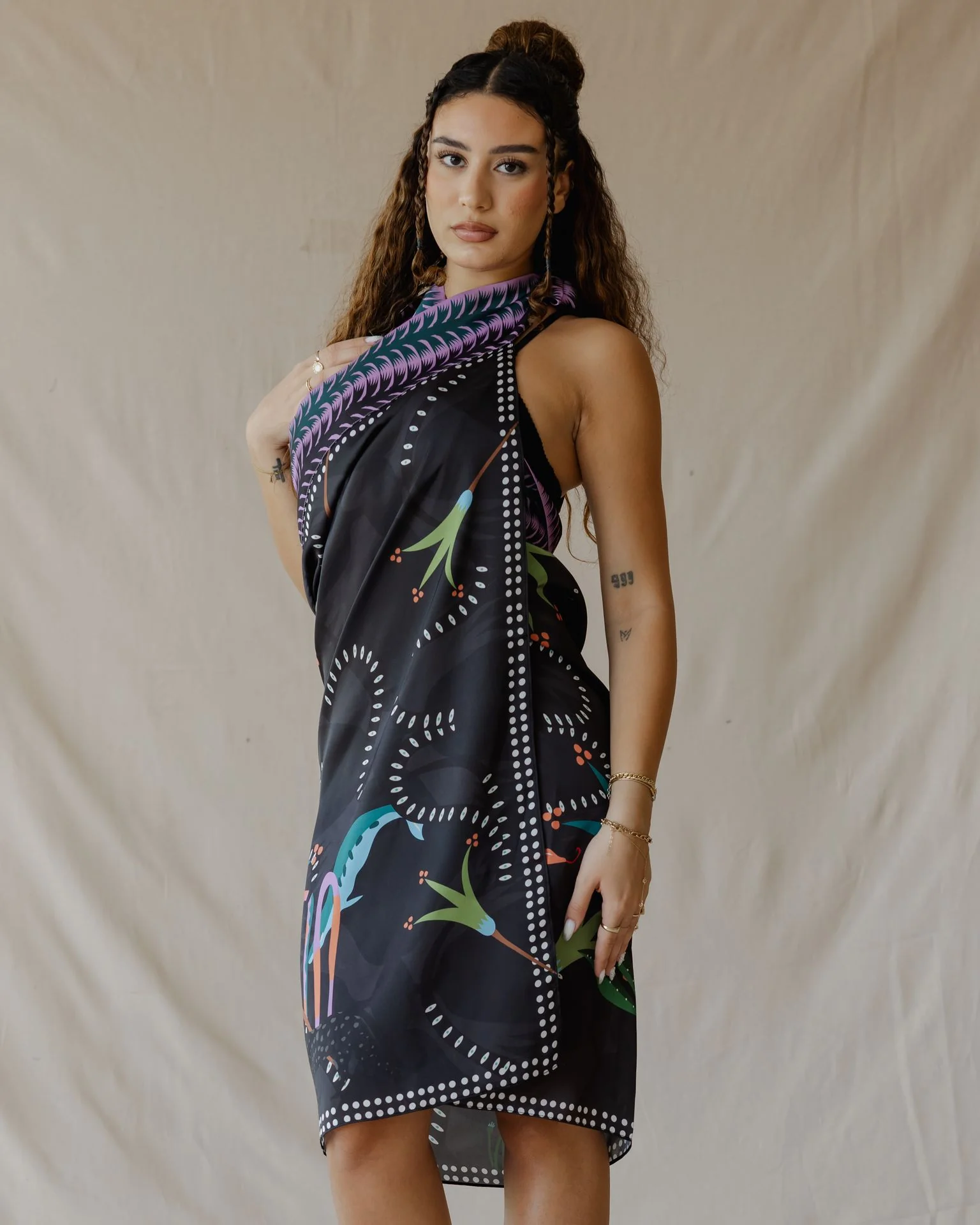 Wild Cats Sarong Black - Image 2