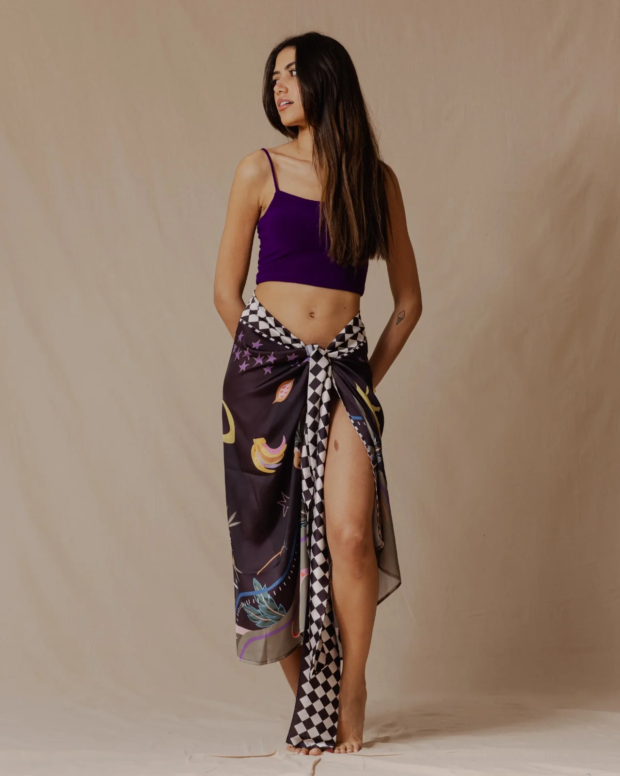 Wilderness Lover Sarong Black - Image 3