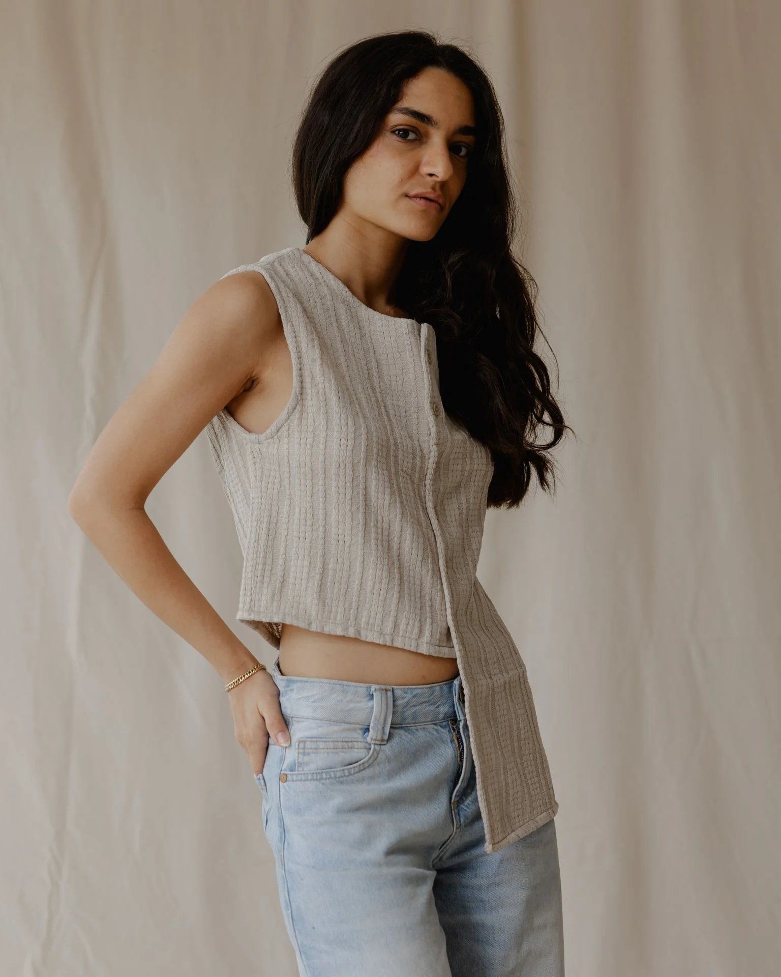Woven Asymmetrical Beige Vest - Image 4