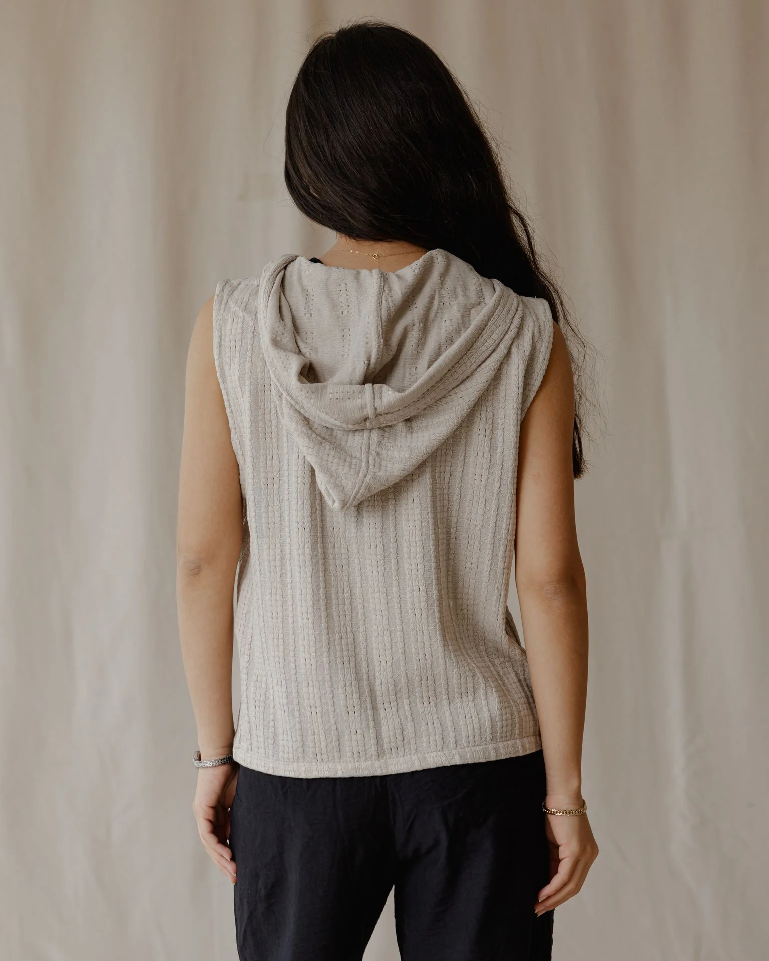 Woven Hooded Beige Vest - Image 3