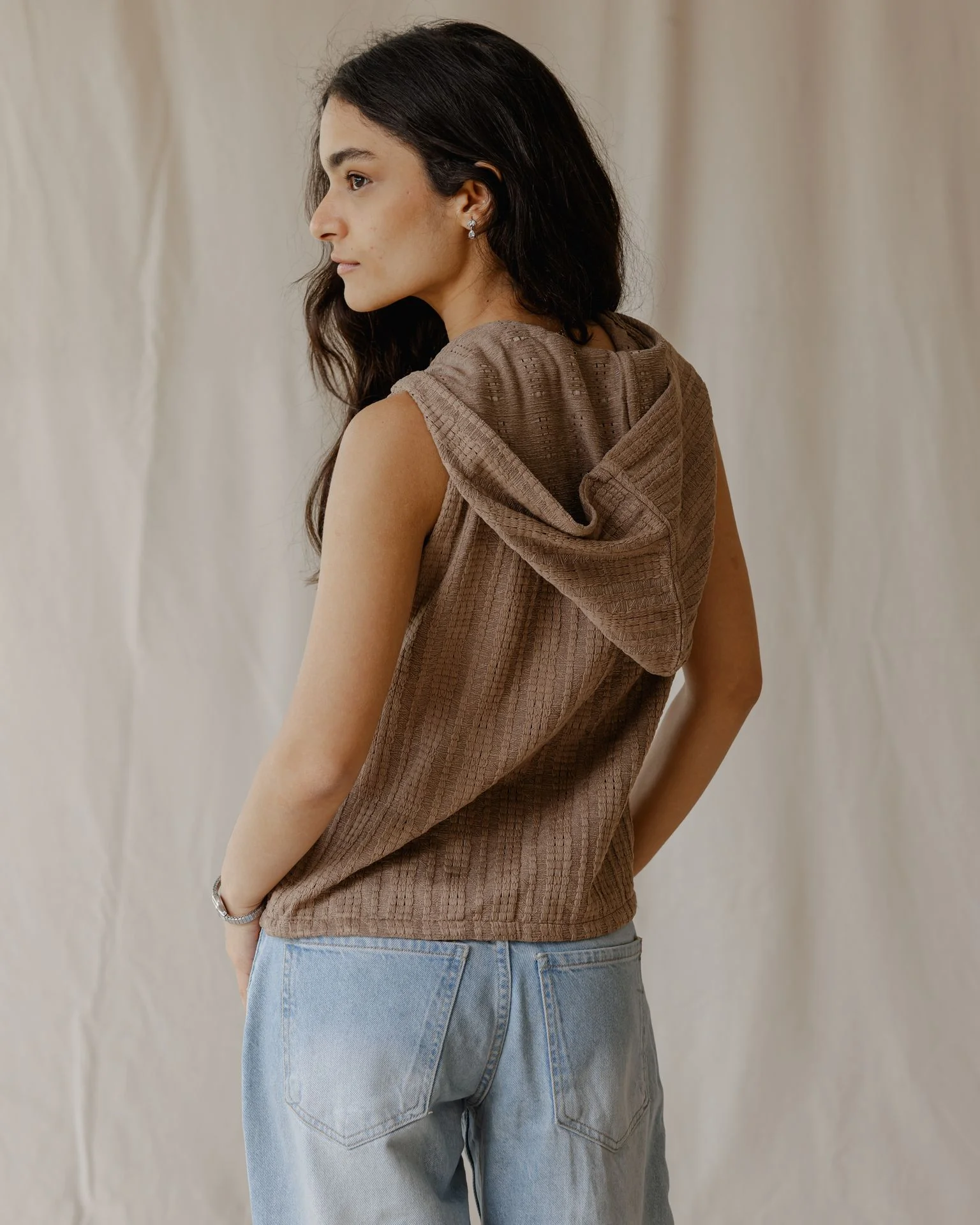Woven Hooded Camel Vest - Image 3